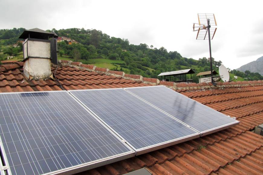 Instalación y ampliación kit fotovoltaico Riosa (Asturias)