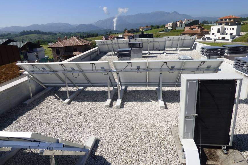 Instalación kit autoconsumo solar en  Oviedo (Asturias)