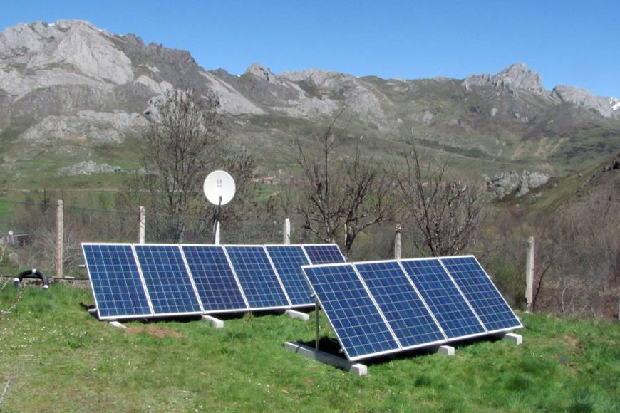 Instalación kit solar para vivienda aislada en Luna (León) 