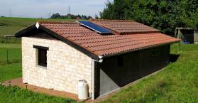 Instalación solar kit solar vivienda aislada en Avilés (Asturias) 